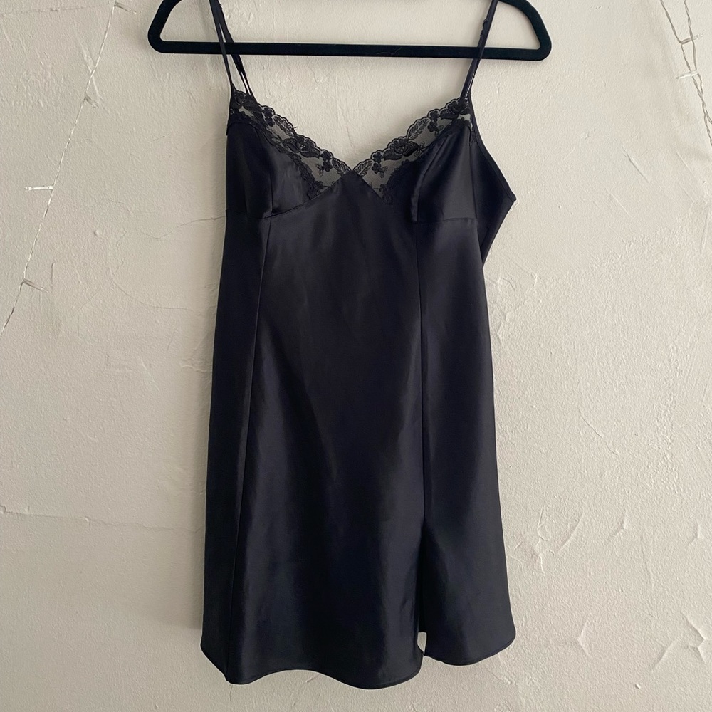 VICTORIA’S SECRET BLACK SLIP❤️‍🔥